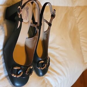 Dress Shoes with chunky heel